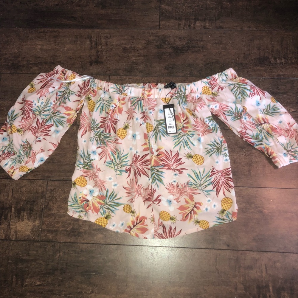 Off the Shoulder Tropical Blouse - Picture 3 of 5
